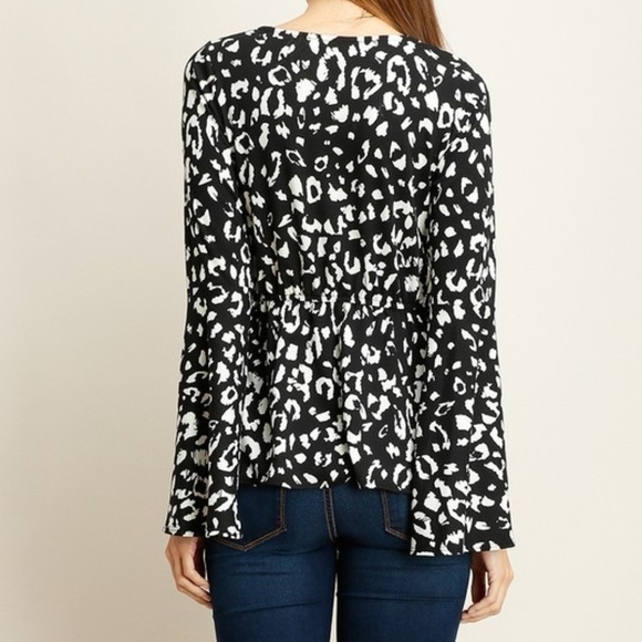 LEOPARD PRINT TOP - Picture 2 of 4